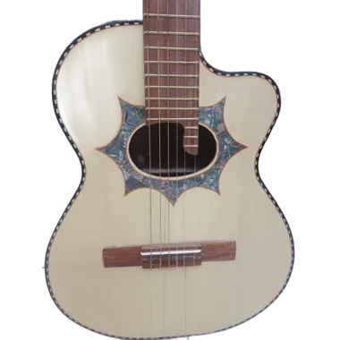 RQCDES Requinto cedro boca de concha