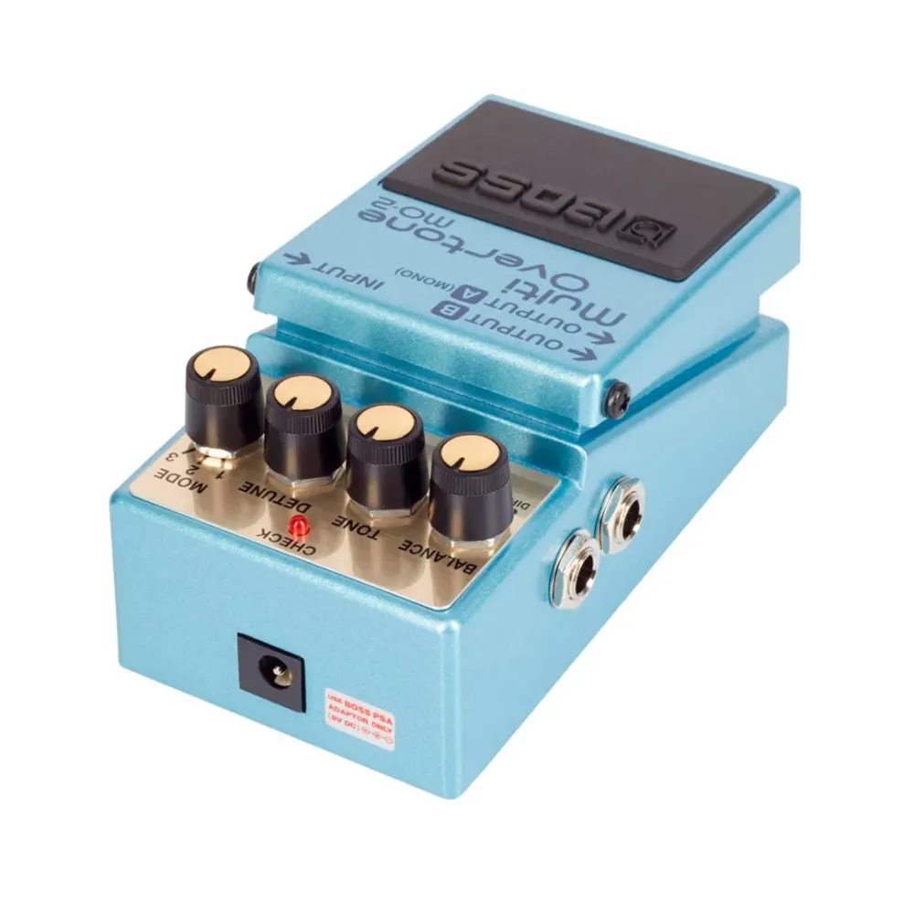 MO2 Pedal compacto Multi Overtone marca BOSS