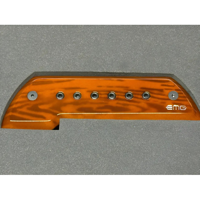 654330500763  Pastilla Para Guitarra Acústica - Bajoquinto (rojo Crom) EMG