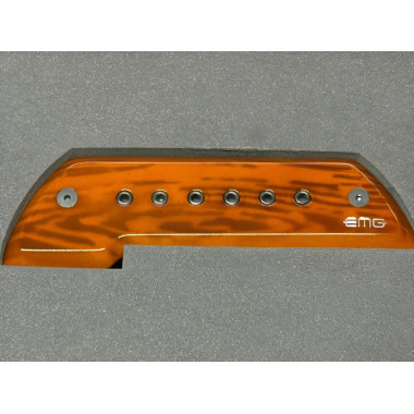 654330500763  Pastilla Para Guitarra Acústica - Bajoquinto (rojo Crom) EMG