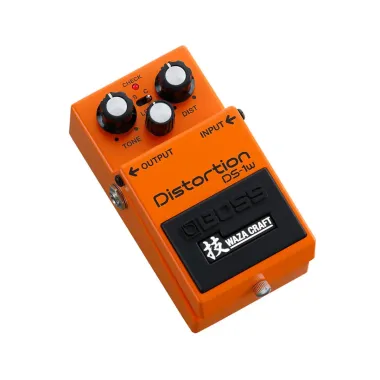 DS1W Pedal compacto de distorsión Waze marca BOSS